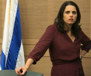 إسرائيل خصم وحكم.. خطة "شاكيد" للتلاعب بورقة القضاء وابتلاع الضفة الغربية