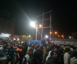 الآلاف يشيعون جثمان شاب لقي مصرعه أثناء تبادل لإطلاق الناربين بلطجية في الدقهلية ( صور  )