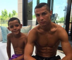 "ابن الوز عوام".. رونالدو يُعد ابنه ليصبح أفضل لاعبي العالم