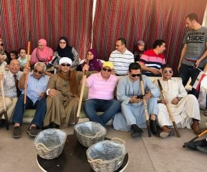 السفير المصري بمسقط يدلي بصوته في انتخابات الرئاسة 2018 (صور) 