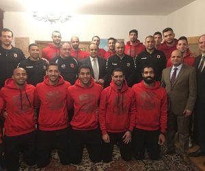 لاعبو طائرة الأهلي يدلون بأصواتهم في العاصمة البولندية "وارسو"