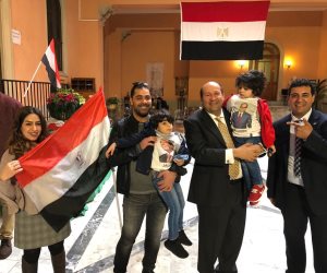 استمرار توافد المصريون للتصويت في الانتخابات بإيطاليا.. وحضور خاص للنساء