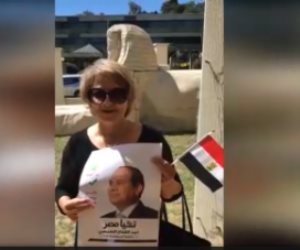 سيدة تبلغ 70 عاما بعد انتخابها الرئيس السيسي: وعوده صادقة (فيديو)