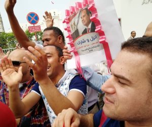 «الإرادة المصرية» تنظم مسيرة لذوي الاحتياجات الخاصة بالسويس لدعم السيسي (صور)