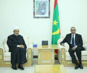 الإمام الأكبر ورئيس الوزراء الموريتاني يبحثان إقامة مركز الإمام الأشعري