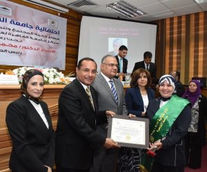 احتفالا بعيد الأم.. جامعة القاهرة تكرم الأمهات المثاليات (صور)