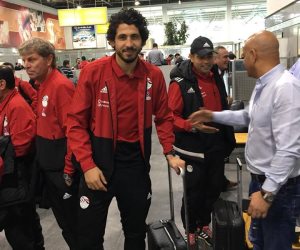 بقيادة كوبر.. المنتخب المصرى في مطار القاهرة قبل السفر لسويسرا (صور)