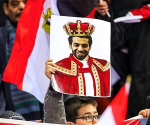 محمد صلاح يرتدي التاج الملكى فى سويسرا (صور)