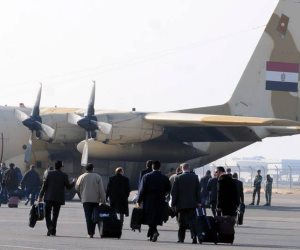 طائرات القوات المسلحة تنقل القضاة المشرفين على الانتخابات الرئاسية للمناطق النائية