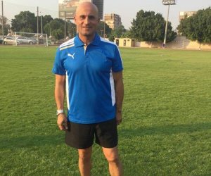 مدرب المنتخب الأوليمبي يحصل على الدكتوراه في الثقافة البدنية 