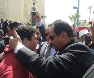 وصول مدير أمن الإسكندرية للمشاركة فى الجنازة العسكرية للشهداء (صور)