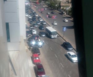 سيارات تجوب شوارع الجيزة لحث المواطنين على المشاركة بالانتخابات (صور)