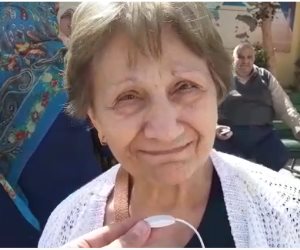 مواطنة قادمة من بيروت خصيصا للإدلاء بصوتها: «الانتخابات تحفة» (فيديو)