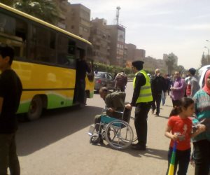 «شايلينهم على كفوف الراحة» تصويت كبار السن بانتخابات الرئاسة (صور)