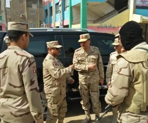 قائد قوات التأمين ببنى سويف يتفقد اللجان الانتخابية فى اليوم الثانى (صور)