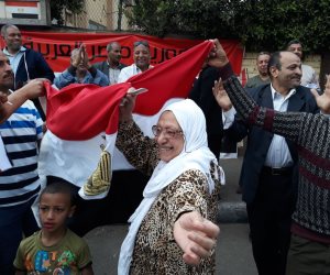 التصويت في اليوم التاني للانتخابات الرئاسية بالرقص وزغاريد في لجان مصر الجديدة  
