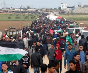 مسيرات العودة.. جمعة «الشباب الثائر» تخترق السياج شرق قطاع غزة