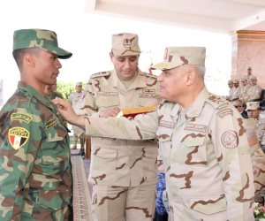 وزير الدفاع يكرم دفعة الرديف المشتركين في عملية «سيناء 2018»