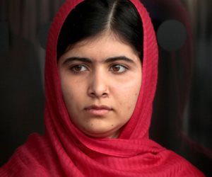 ملالا يوسف الناشطة الباكستانية تلتقي أسرتها بعد فراق 5 أعوام 
