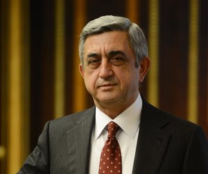 رئيس أرمينيا: نتمني صحة وسلاما ونشاطا مثمرا للرئيس عبد الفتاح السيسي