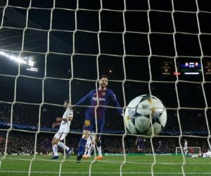 مانولاس يسجل الثاني لبرشلونة في مرمى فريقه روما بدوري الأبطال(فيديو)