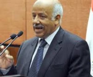 بلاغ يتهم الوزير الأسبق أحمد سليمان بإهانة القضاء عبر القنوات الإخوانية