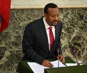 رئيس وزراء إثيوبيا يتعهد بمعالجة المظالم بإقليم أوروميا 