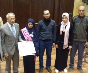 محافظ شمال سيناء يكرم الأمهات المثاليات وإحداهن تتبرع بجائزتها لـ "تحيا مصر"  (صور )