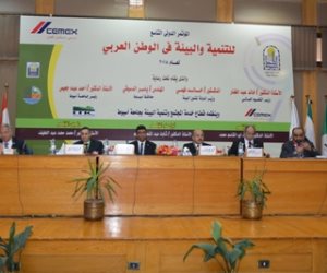 انطلاق المؤتمر الدولي التاسع للتنمية والبيئة في الوطن العربي بجامعة أسيوط (صور)