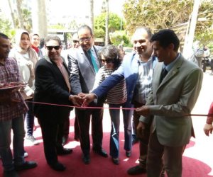 افتتاح معرض كتاب كلية آداب جامعة الإسكندرية (صور)