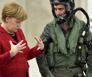 أنجيلا ميركل تخشى هجمات داعش.. تزايد أعضاء التنظيم في ألمانيا والشيشانيون أشرسهم