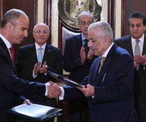 طارق شوقي يوقع على 7 عقود تعاون عالمية لتطوير التعليم المصري 