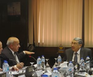 وزير الكهرباء يتابع مستوى الأداء بالإسكندرية لتوزيع الكهرباء