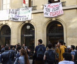 اعتصام طلابي في جامعة العلوم السياسية في باريس احتجاجا على إصلاحات ماكرون (صور) 