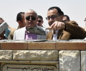 وزير الإسكان يضع حجر أساس سوق الجملة بمدينة السادات على مساحة 80 فدانا