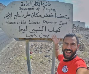 «حلم تشجيع مصر فى المونديال».. محمد نوفل يصل الأردن فى رحلة على العجلة من مصر لروسيا (صور)