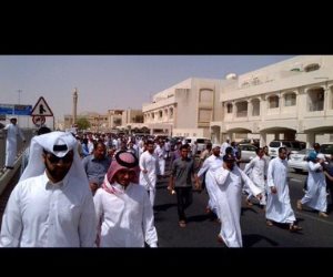 مظاهرات القطريين الغاضبة تتواصل في شوارع الدوحة (فيديو)