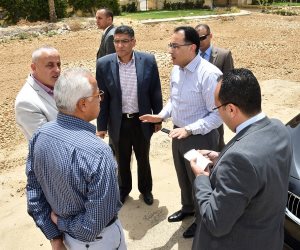 «حتى لا تتكرر أزمة التجمع».. وزير الإسكان يطمئن على استعدادات مواجهة الأمطار (صور) 