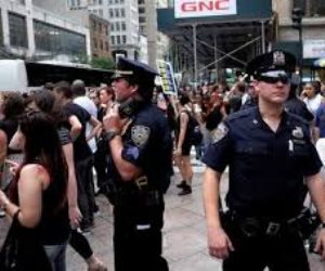 شرطة دالاس الأمريكية تستعد لمظاهرات مؤيدة ومناهضة للأسلحة
