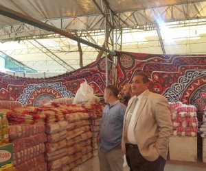 نائب محافظ القاهرة يتفقد تجهيزات سوق الترجمان لافتتاح معرض السلع الرمضانية