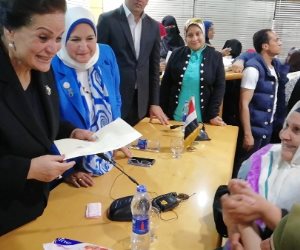 توزيع 1323 شهادة أمان المصريين بالمجان على المراة المعيلة بالبحيرة