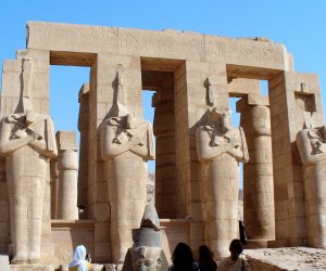 كل ما تريد معرفته عن معبد «الرمسيوم» الذي خصصه الملك رمسيس للإله آمون 