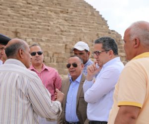 وزير الآثار يشارك في جولة تفقدية بمنطقة أهرامات الجيزة (صور)