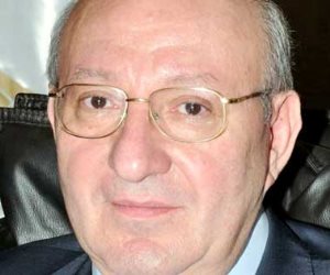 السفير ناصر حمدي يقدم أوراق اعتماده لرئيس اليمن