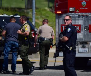تأبين ضحايا حادث إطلاق النار بمدرسة «سانتافي» الثانوية بتكساس