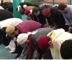 كيف يتم التسهيل على المسلمين في نهار رمضان ببلاد «الفرنجة»؟ 