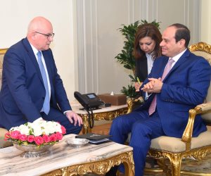 الرئيس السيسي يستقبل زعيم الأغلبية في البرلمان الألماني (صور)