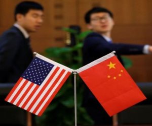 حرب عالمية اقتصادية بـ700 مليار دولار.. تفاصيل الصراع التجاري بين واشنطن وبكين