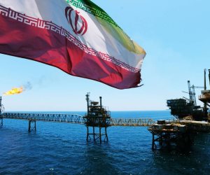 وفد كوري جنوبي يتوجه إلى إيران لشراء النفط.. ماذا عن العقوبات الأمريكية؟