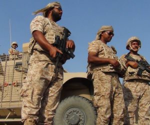 7 وسائل لتعطيل المساعدات الإنسانية.. كيف يستخدم الحوثيون ميناء الحديدة كارت إرهاب؟